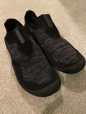 Body Glove Swim Water Shoes Men’s Sz 10 Black Grey